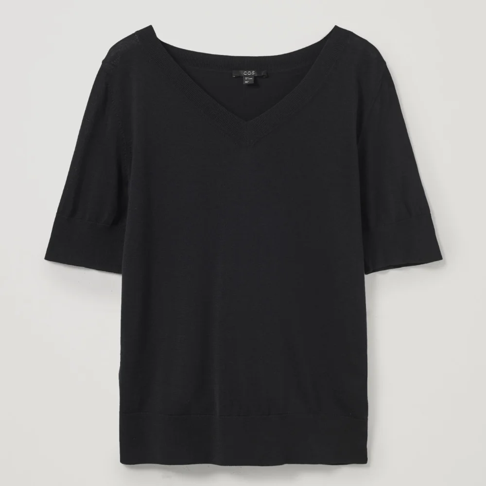 NWT COS Black Cotton/Silk Blend Knit V-Neck Top XS - Picture 5 of 5